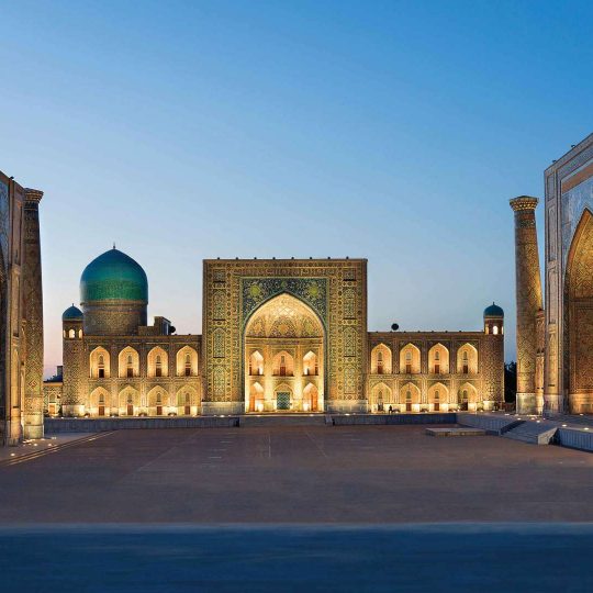 https://www.confeas.org/wp-content/uploads/2024/02/registan-square_samarkand_shutterstock_793359799-540x540.jpg